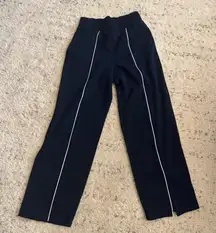 SPANX AirEssential Pique Straight Leg Pants Sz Medium White Piping