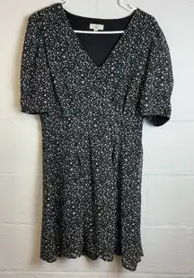 Entro Woman’s Black and White Abstract Floral Bohemian Boho Mini Dress Sz Large