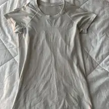 Lululemon Swiftly Tech Short Sleeve Crew - Heathered White