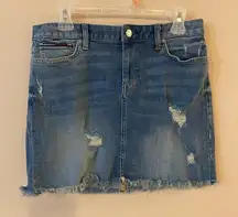 Tommy Hilfiger Distressed Jean Denim Skirt Size‎ 6 Womens