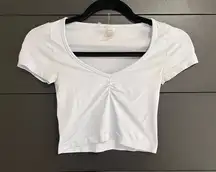 ARITZIA Seamless Light Blue Short Sleeve Stretch Tee V-neck Scrunch Sz XS EUC