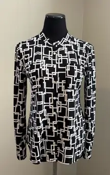 Van Heusen Women’s M Black Patterned Button-Up Shirt Business Casual**READ**