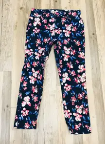 Gap pixie style Hawaiian pants sz 4.