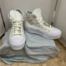 Chuck Taylor All Star Lift Platform Autumn Embroidery. White. Size 5