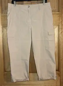 Chico's women’s Light Beige Cargo‎ Pants cropped size 1.5