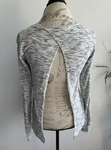 Lululemon Beat the Heat Long Sleeve Tie Back Shirt Sz 6 Medium M Tiger Space Dye