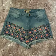 Flying Tomato Billy by  Aztec Designer Jean Shorts Women’s Size Small