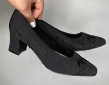 Fashion Bug Vintage Black Embroidered Floral Block Heel Size 8.5 Leather Outsole