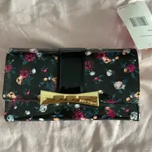NWT Betsey Johnson Gold Bow Navy Blue & Roses Patent Leather Wallet