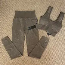 Savvi leggings/tights & matching bra - NWT