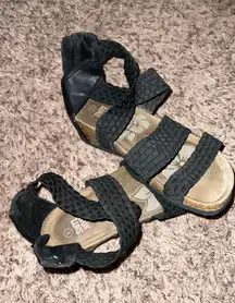 Sandal