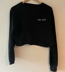 New York Cropped Embroidered Crewneck