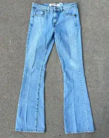 Vintage Y2K Levi's 519 Low Rise Flare Jeans Light Stone Wash Size 7 Long Junior