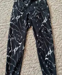 Old Navy Black and White Marble Leggings