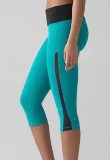 Lululemon Smooth Stride Crop Capri Athletic Leggings 17" women's size small 6
