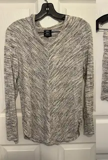 BOBEAU Women’s Gray Space Dye Knit Pullover Hoodie & Shorts Matching Set Size M