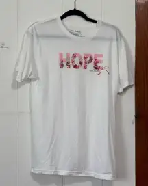 Vera Bradley Hope‎ Breast Cancer Graphic T-Shirt Medium