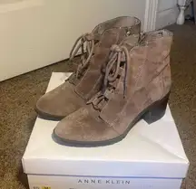 Leather Taupe Akkadey Boot- 6 1/2