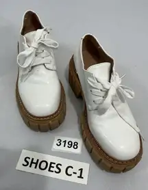 Womans Madden Girl Phoennix Size 6m White Lace Up Platform Chunky Heel Shoes