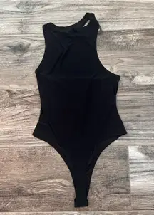 Pretty Little Thing BLACK SLINKY ASYMMETRIC CUTOUT SLEEVELESS Bodysuit NWT #46