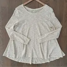 Long Sleeve Extreme Crewneck Swing Tee in Cream Olive Stripe Size Small