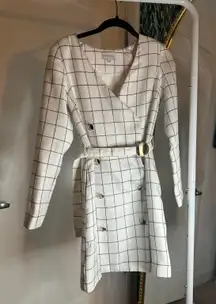 Chriselle x J.O.A Belted Trench Dress