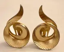 Vintage 1950s CORO Gold Tone Clip On Earrings