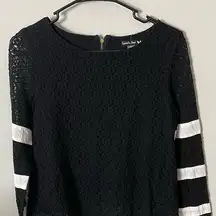 Double Zero Black White Blouse Top Women’s Medium Excellent Cond Runs Small