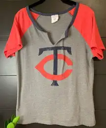 MN Twins Low Cut V-Neck Shirt. Women’s Size M. EUC