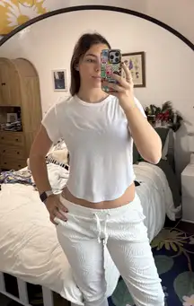 White Old Navy Basic Tee Ribbed