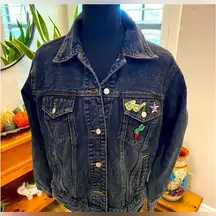 HONEY PUNCH woman's denim jacket size small, dark washed button down 4 pockets