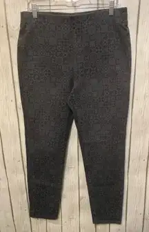 Soft Surroundings Ultimate Denim Pull On Skinny Jeans Medium‎ in Black Tile.