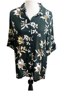 Knot Sisters Orchid Floral Button Front Shirt Short Sleeve Green Size Medium NWT