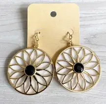 Round Gold Flower Earrings