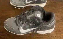 Nike Hyperdiamond Keystone
Women's Size 6 Softball Cleats Grey & White EUC