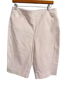 Chico's White Capri Pants Size medium US Size 10 Cropped Casual Summer