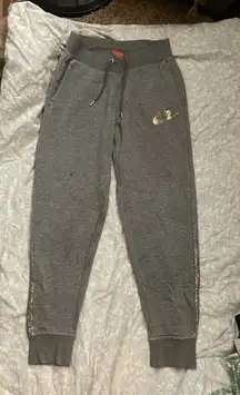 Nike Grey Sweatpants Women’s