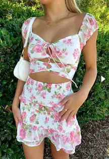 ISABELLE’S CABINET FLORAL DRESS