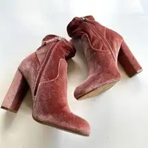 Steve Madden Edit Pink Suede Boots Chunky Heel‎ Womens Size 7.5M Ankle Booties