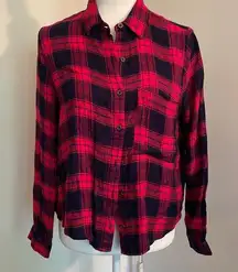 Red and Black Plaid Lightweight flannel size Medium