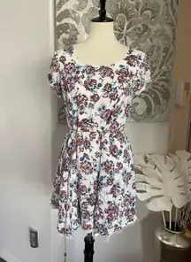 Floral Scoop Neck Dress