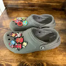 Crocs Gray Fur‎ Lined Clogs Size W8/M6