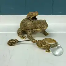 VTG BOMBAY BRASS FROG PIGGY BACK 3 PC‎ DESK SET *read
