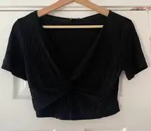 Krisa Twist Front Crop Top Black Tee‎ Size XS Ribbed NWT