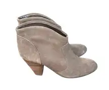Carlos Santana Brooky booties camel in color SIZE 10M new *READ NEW DISPLAY ITEM