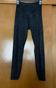 Beyond Yoga Zebra Lux Leggings Size Small