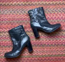 MUSSE & CLOUD SPAIN BLACK GROMMET ZIP UP HEELED BOOTIES