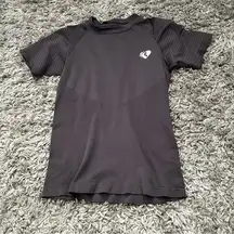 Women’s best active short sleeve t shirt size small