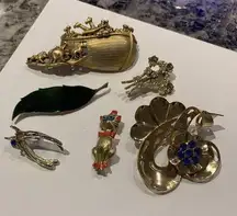 Lot Of 6 Vintage - Modern Brooches Pins Mostly Gold Tone 1 Signed A.J.C.