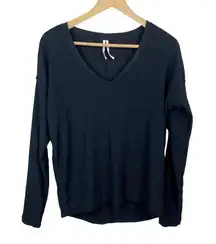 Anthropologie By  Top XS Black Long Sleeve V-Neck Crinkle Stretch Drop‎ Shoulder